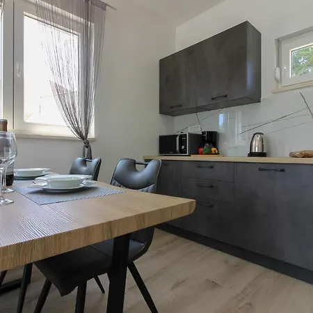 New Modern Relax With Private Pool Near The Town And By Wiibuk