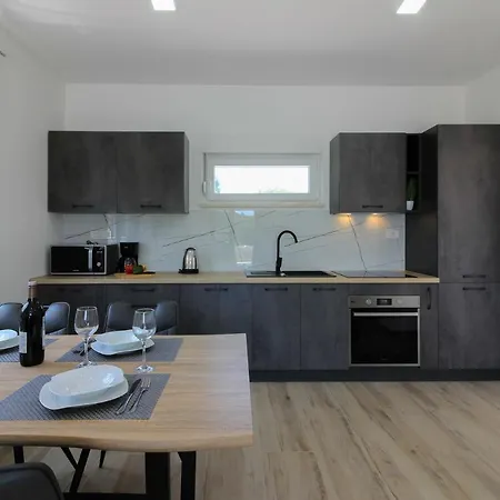 Villa New Modern Relax With Private Pool Near The Town And By Wiibuk